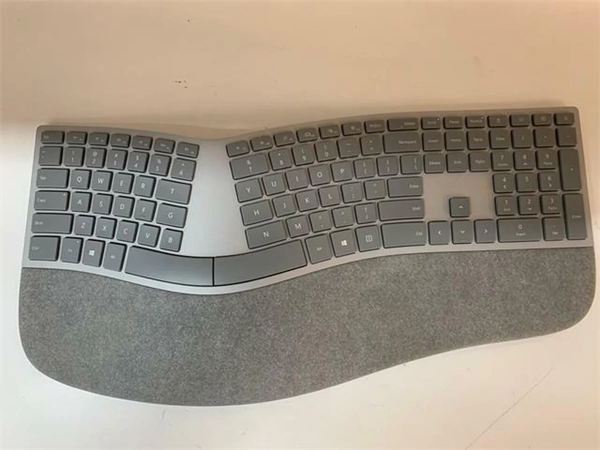 Microsoft Surface – Ergonomic Bluetooth Wireless Keyboard